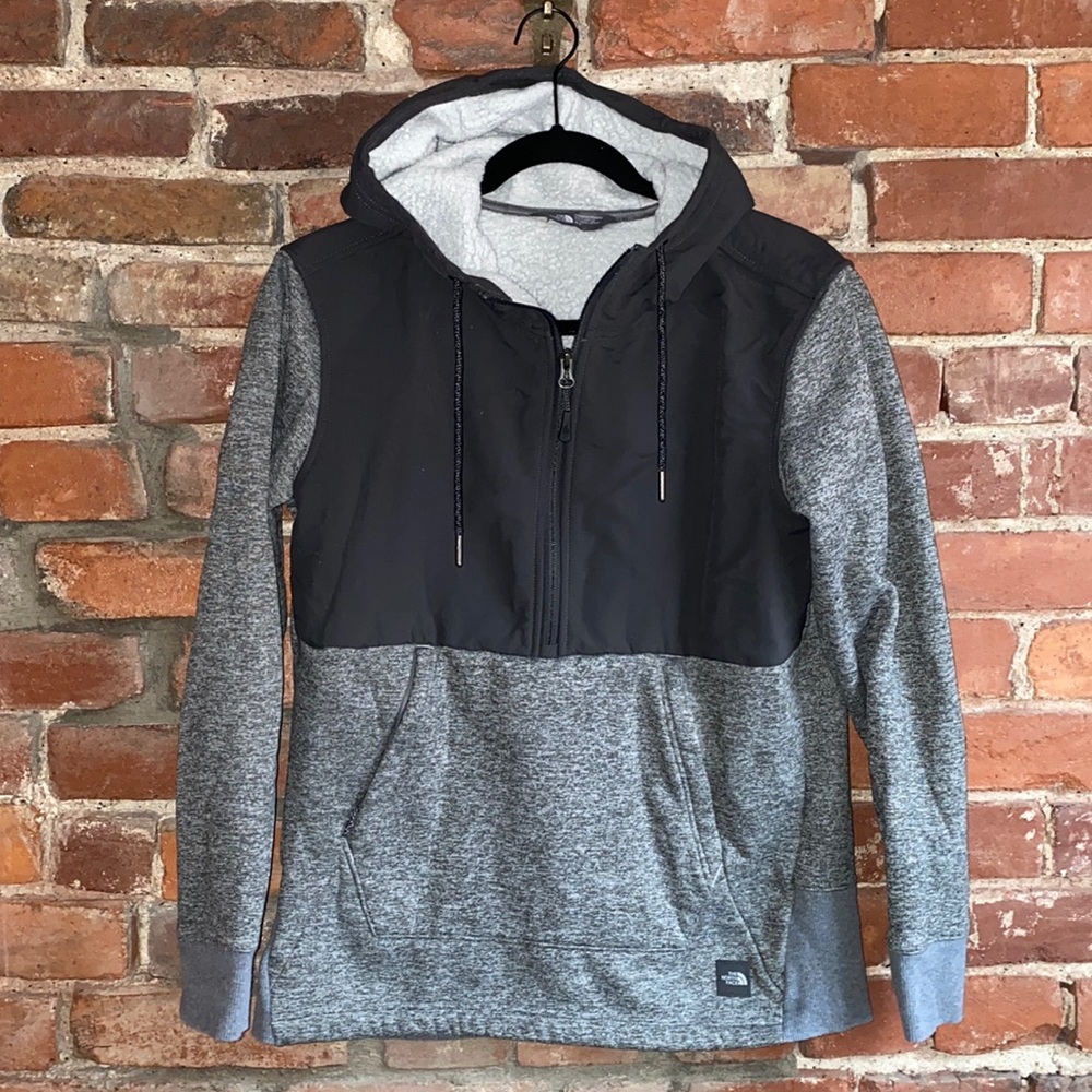 North Face pullover hoodie jacket